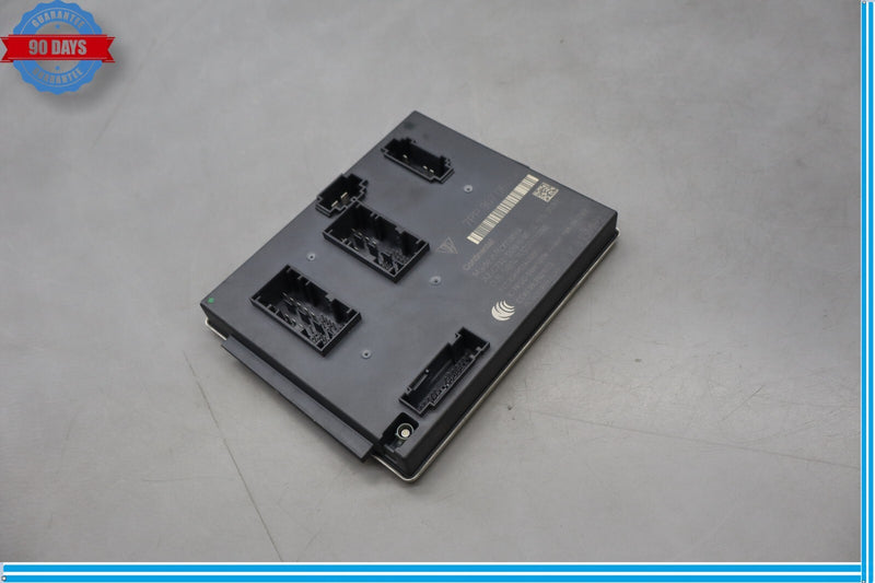 Load image into Gallery viewer, 10-11 Porsche Panamera Front Body Control Module BCM 7PP907064BC Oem

