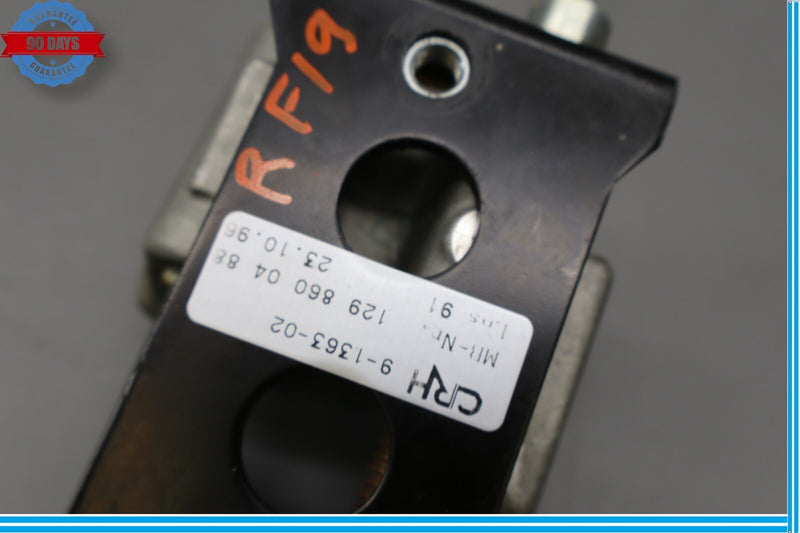 Load image into Gallery viewer, 96-02 Mercedes R129 SL500 SL320 Front Right Seat Headrest Adjust Motor Oem
