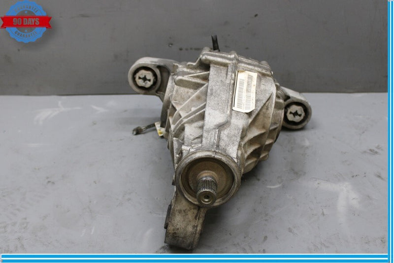 Load image into Gallery viewer, 11-16 Volkswagen Touareg VW Rear Differential Axle Carrier Diff Assembly Oem
