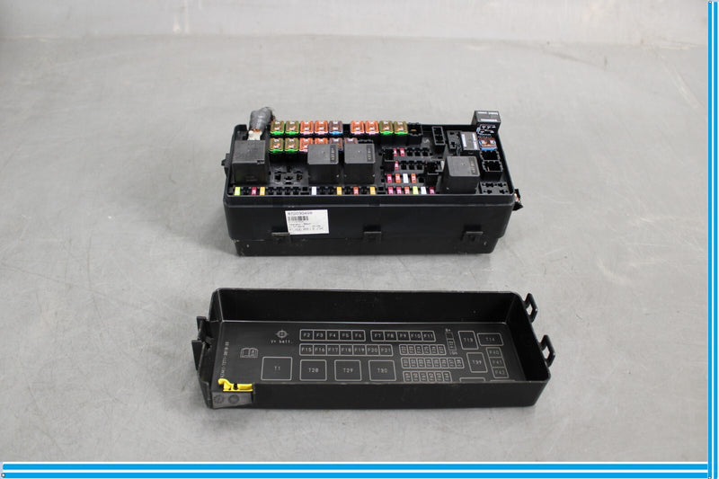 Load image into Gallery viewer, 14-17 Maserati Ghibli Engine Power Junction Distribution Fuse Relay Box Oem
