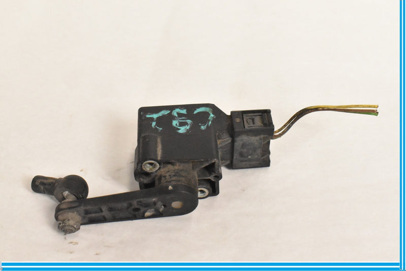 Load image into Gallery viewer, 03-09 Mercedes W209 CLK55 AMG C230 Suspension Level Hight Sensor 0105427717 OEM
