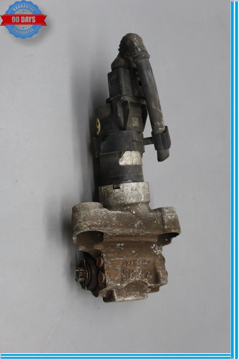 Load image into Gallery viewer, 11-18 Porsche Cayenne 958 Hybrid S Rear Right Parking Brake Motor Actuator Oem
