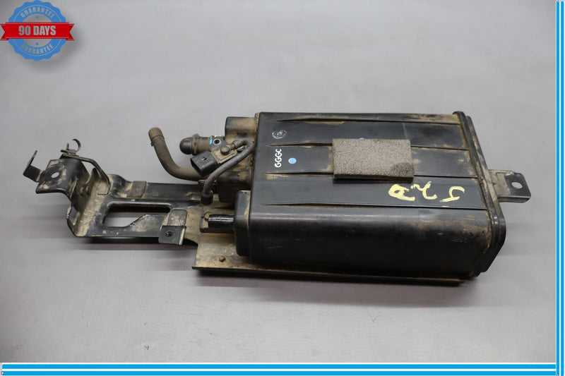 Load image into Gallery viewer, 11-16 Hyundai Equus Sig Fuel Gas Charcol Vapor Evaporator Canister System Oem

