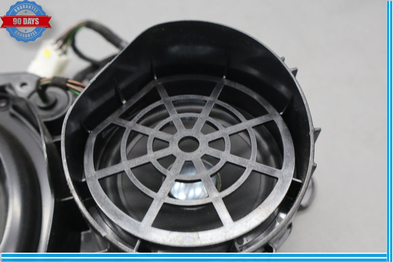 Load image into Gallery viewer, 10-13 Mercedes W221 S550 S400 Front Right Passenger Side Door Speaker Oem
