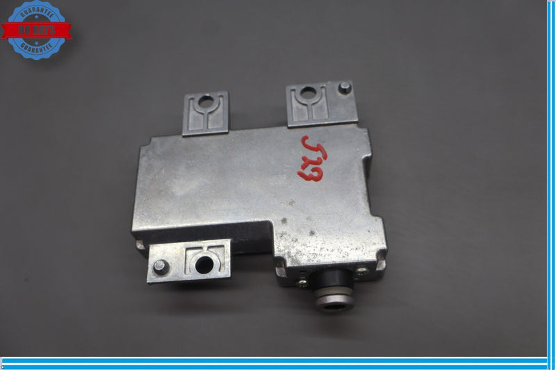 Load image into Gallery viewer, 11-13 Hyundai Equus Windshield Assist Lane Departure Warning Camera Oem
