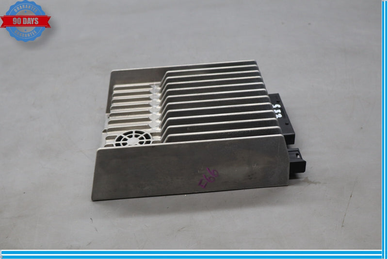 Load image into Gallery viewer, 08-17 Mercedes C250 SLK350 E350 W204 Amplifier Amp Harman/Becker 1729006700 Oem
