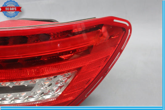 12-14 Mercedes W204 C250 C300 Right Passenger Side Tail Light Taillight Lamp Oem
