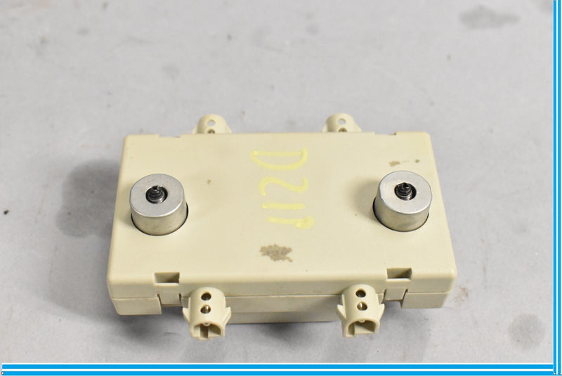 Load image into Gallery viewer, 09-12 BMW 750i 750Li F01 F02 Trap Circuit Antenna Module 213675-10 Oem
