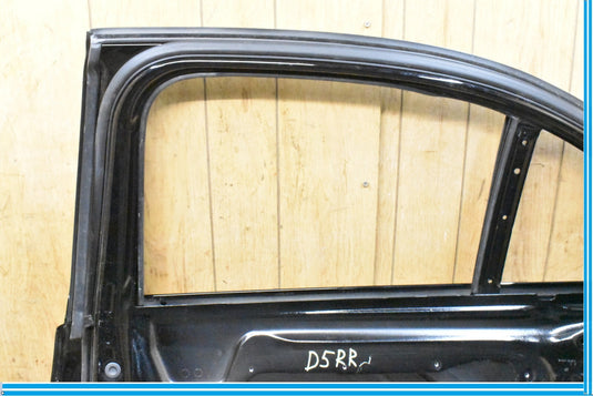 2015 - 2020 MERCEDES C-CLASS C300 C63 C43 AMG RIGHT REAR DOOR OEM USED
