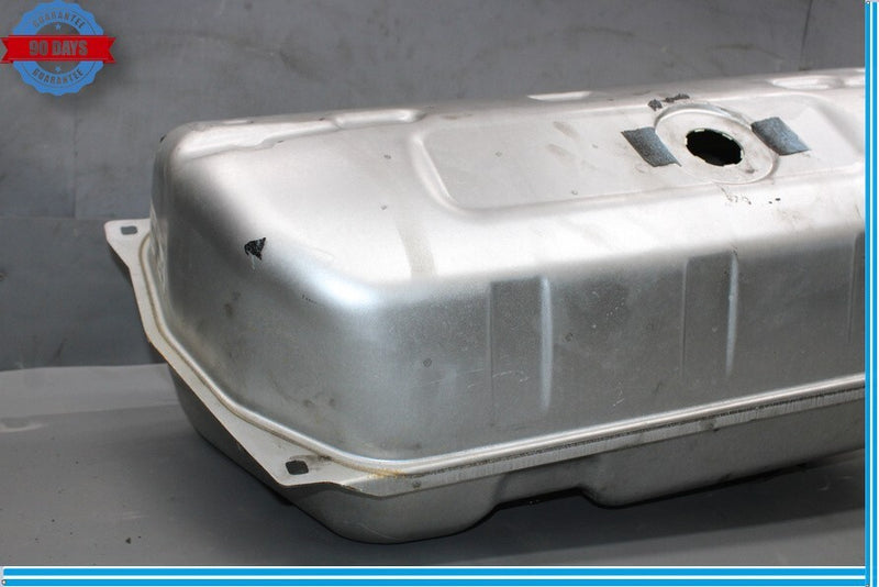 Load image into Gallery viewer, 03-06 Mercedes R230 SL500 Fuel Gas Tank Reservoir Assembly 2304704001 Oem
