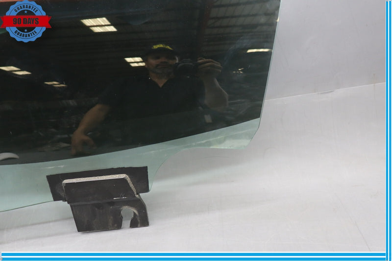 Load image into Gallery viewer, 14-22 Maserati Ghibli M157 Rear Left Driver Side Door Window Auto Glass Oem
