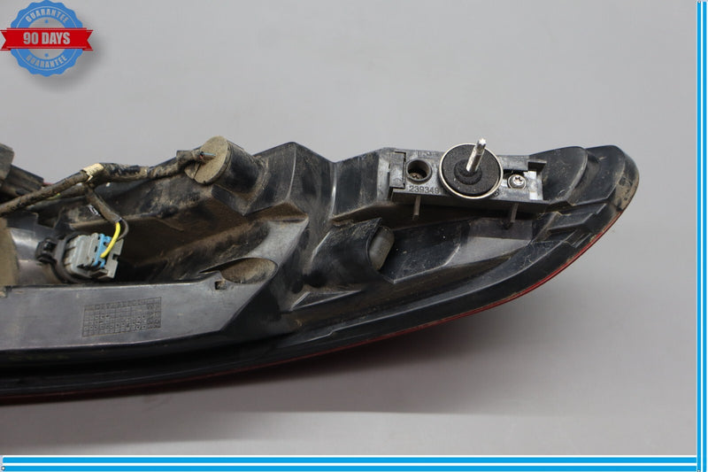 Load image into Gallery viewer, 09-11 Jaguar X250 XF XFR Rear Right Side Tail Light Taillight Lamp Red Oem
