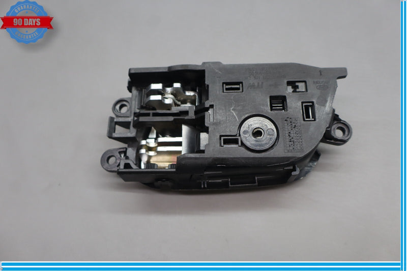 Load image into Gallery viewer, 11-13 Hyundai Equus SIG Front Left Driver Side Interior Door Handle Oem
