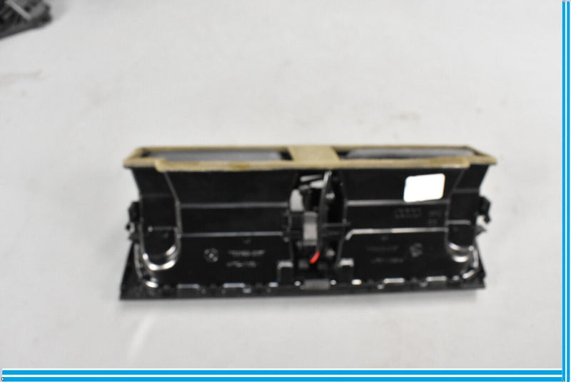 Load image into Gallery viewer, 08-12 Audi A4 Front Dashboard AC Air Vent Grille Assembly Oem
