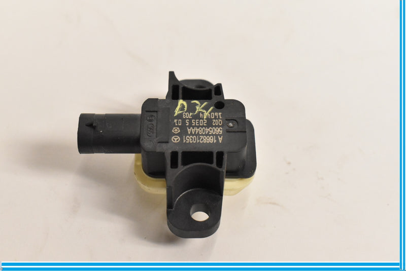 Load image into Gallery viewer, 14-19 Mercedes CLA250 CLA45 C117 Impact Crash Sensor 1668210351 Oem
