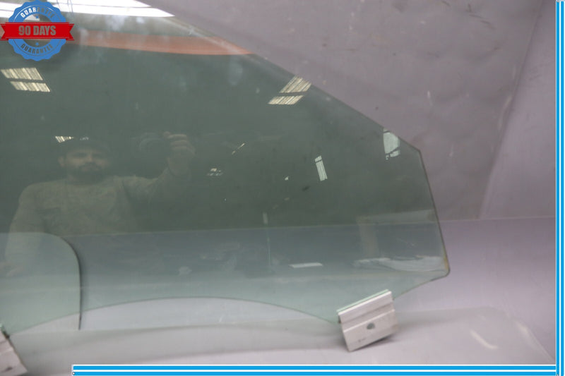 Load image into Gallery viewer, 10-15 Jaguar XJL X351 Front Right Passenger Side Door Window Glass Tinted Oem
