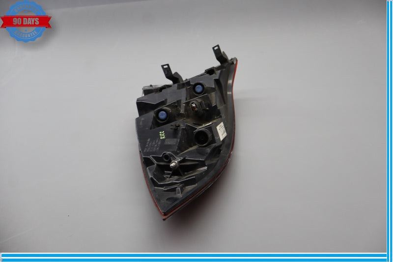 Load image into Gallery viewer, 11-14 Porsche Cayenne 958 Rear Right Side Tail Light Taillight Lamp Assembly Oem
