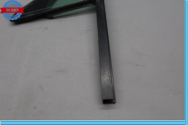 Load image into Gallery viewer, 11-17 Volkswagen VW Touareg Front Right Side Door Quarter Auto Vent Glass Oem
