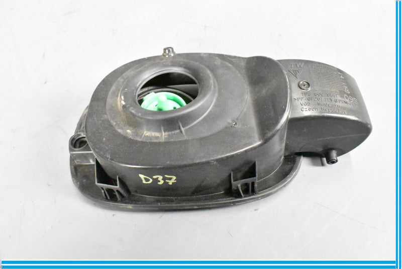 Load image into Gallery viewer, 11-14 Porsche Cayenne Fuel Gas Filler Door Bracket 7P5809857B Oem

