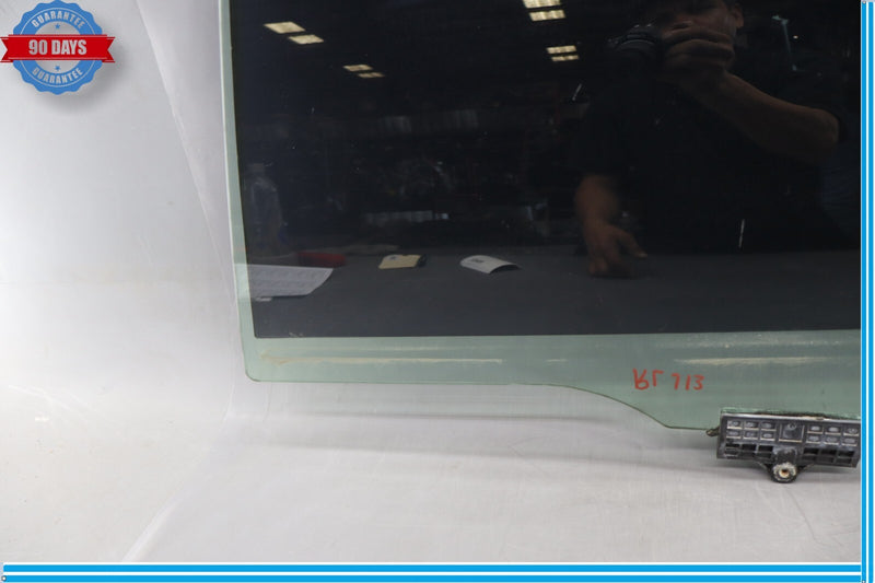 Load image into Gallery viewer, 11-16 Hyundai Equus Rear Left Driver Side Door Window Auto Glass Panel Oem
