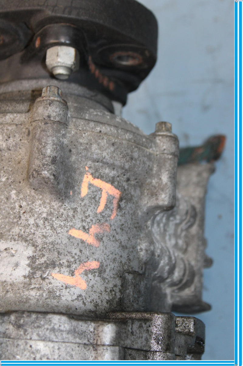 Load image into Gallery viewer, 00-02 Mercedes W220 S500 S430 Transfer Case 2202421001 Oem
