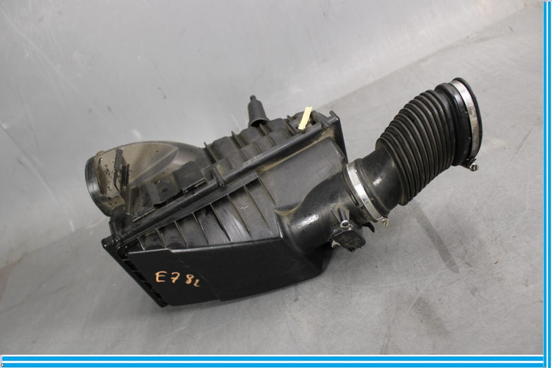 Load image into Gallery viewer, 10-13 Land Range Rover L320 Left Side Air Intake Cleaner Filter Box Housing Oem
