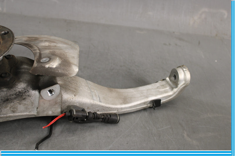 Load image into Gallery viewer, 11-18 Porsche Cayenne Right Passenger Side Spindle Knuckle Hub Oem
