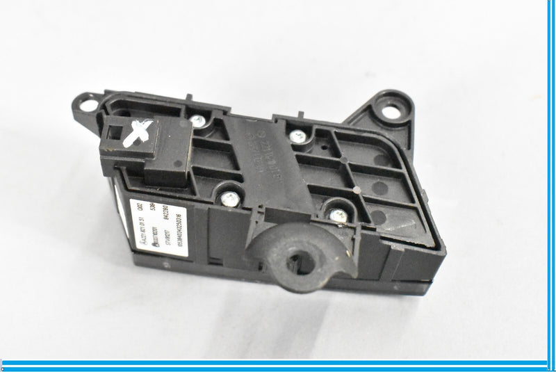 Load image into Gallery viewer, 07-14 Mercedes S550 CL550 W221 Front Left Door Lock Unlock Button Switch Oem
