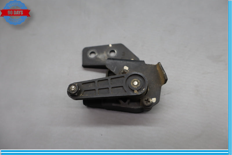 Load image into Gallery viewer, 09-12 Hyundai Equus Genesis Front Headlight Height Leveling Sensor Oem
