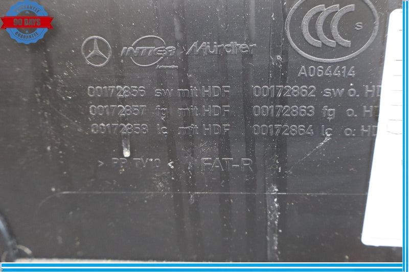 Load image into Gallery viewer, 08-14 Mercedes W204 C350 C250 Front Right Side Interior Door Panel Oem
