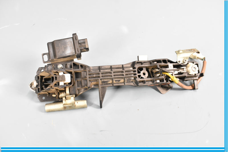 Load image into Gallery viewer, 07-12 Lexus LS460 Rear Left Passenger Side Exterior Door Handle 8999133010 Oem
