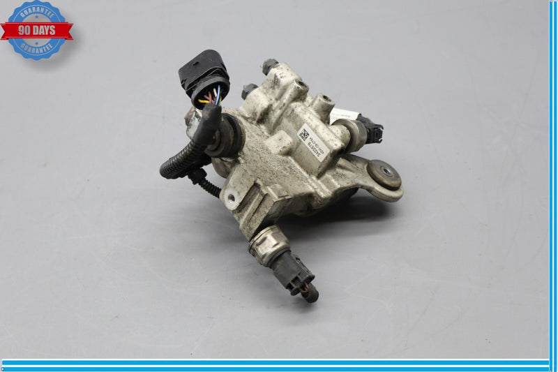 Load image into Gallery viewer, 10-16 Porsche Panamera Turbo Rear Stabilizer Sway Bar Control Block Oem

