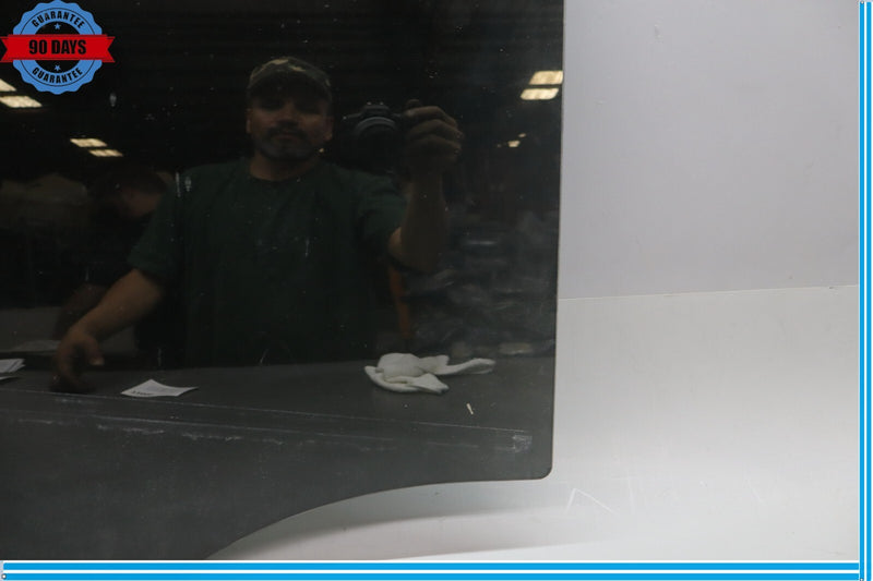 Load image into Gallery viewer, 2015 Mercedes X166 GL450 Rear Right Passenger Side Door Window Auto Glass Oem
