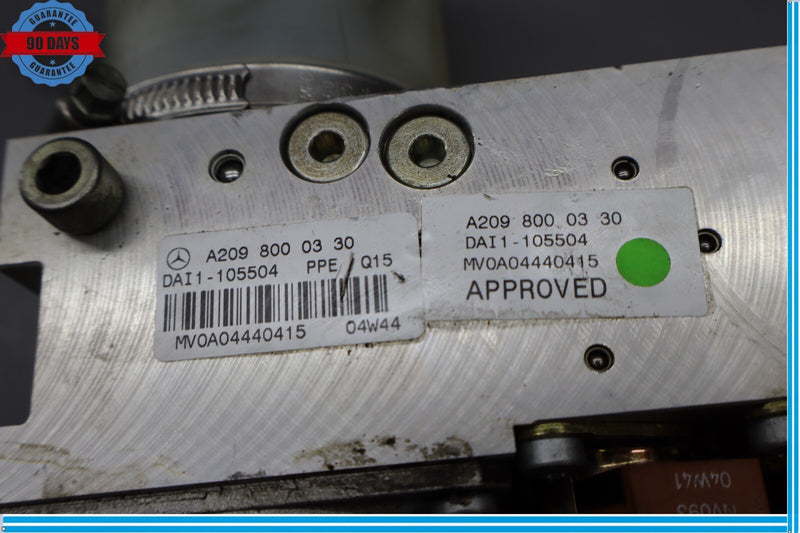 Load image into Gallery viewer, 03-09 Mercedes CLK320 CLK500 W209 Convertible Roof Top Pump Motor Oem

