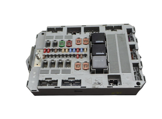 10-11 Jaguar XF XFR X250 Rear Trunk Relay Fuse Box 9X2314D628AC Oem