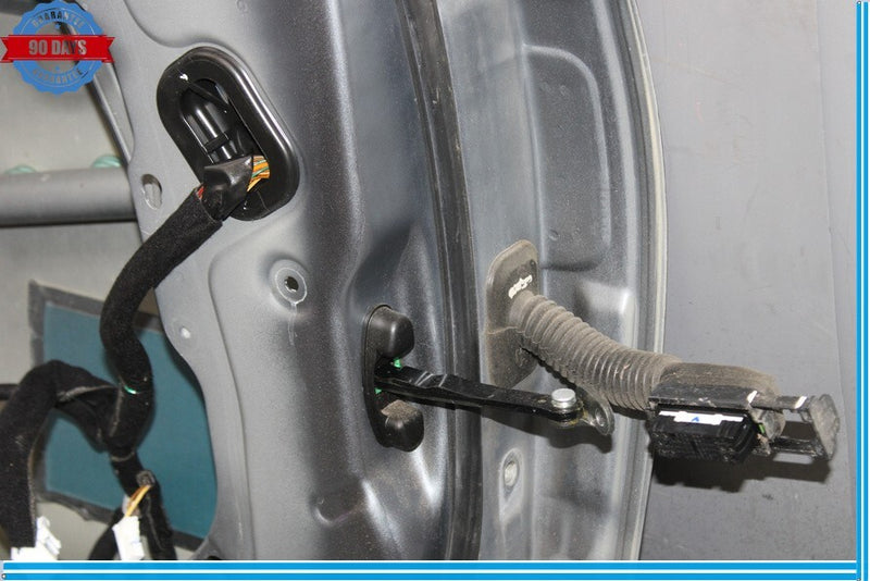 Load image into Gallery viewer, 15-16 Hyundai Genesis Front Left Driver Side Exterior Door Shell Panel Oem

