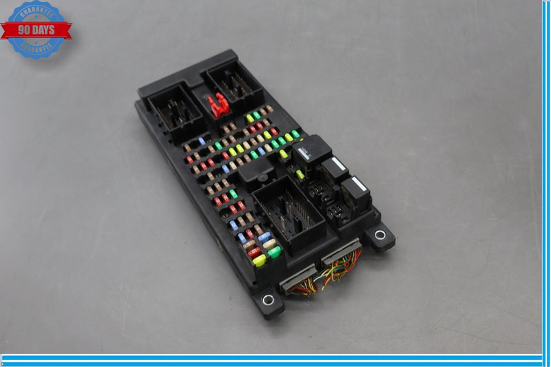 Load image into Gallery viewer, 10-12 Land Rover Range Rover L322 Dashboard Relay Fuse Box AH4214F041AJ Oem
