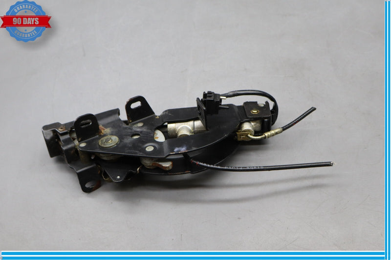 Load image into Gallery viewer, 90-02 Mercedes R129 500SL SL320 Convertible Rear Right Lock Cylinder Oem
