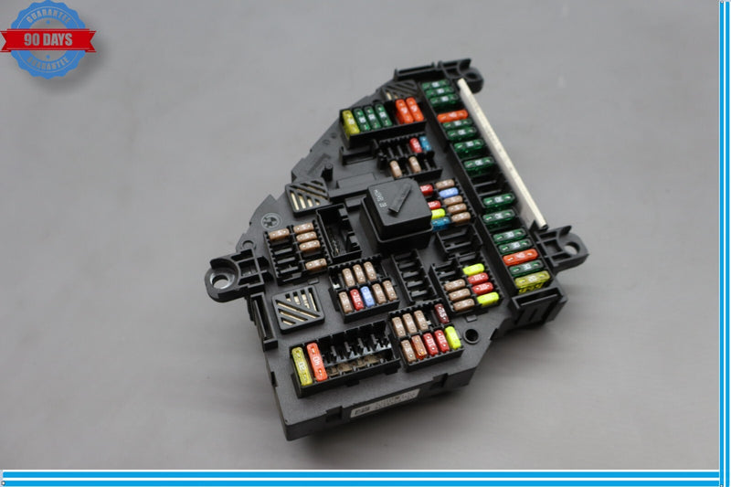 Load image into Gallery viewer, 11-16 BMW 528i 535i 535i GT xDrive Power Distribution Junction Fuse Relay Oem
