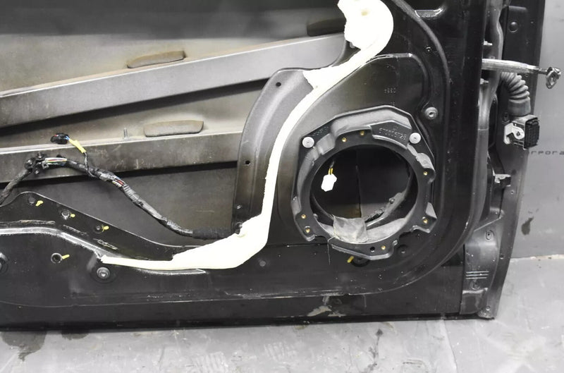 Load image into Gallery viewer, 14-22 Maserati Quattroporte Front Left Driver Side Door Panel Shell Cover Oem
