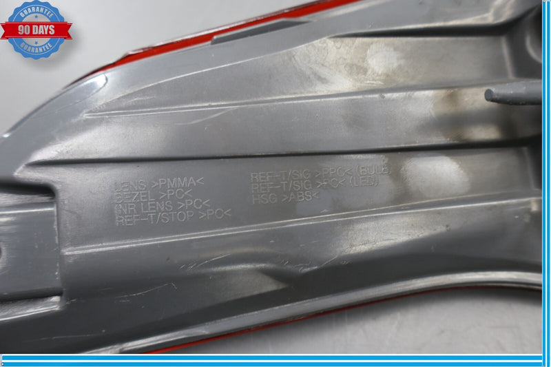 Load image into Gallery viewer, 15-17 Hyundai Genesis G80 Rear Right Side Outer Tail Light Lamp Assembly Oem
