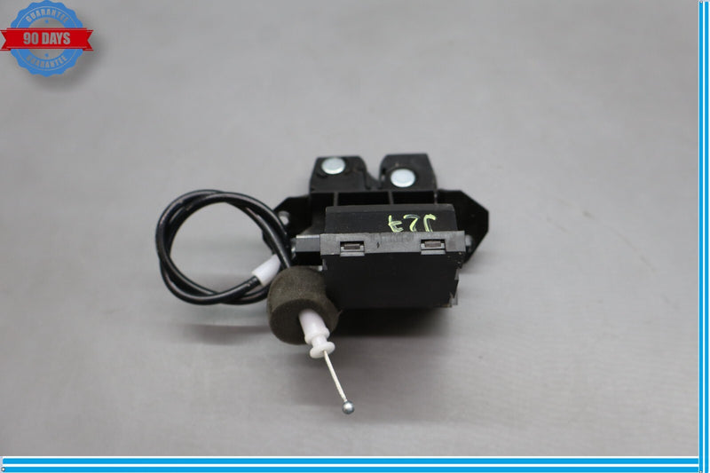 Load image into Gallery viewer, 01-11 Mercedes R171 CLS550 E500 Rear Trunk Lock Latch Mechanism 1717500085 Oem
