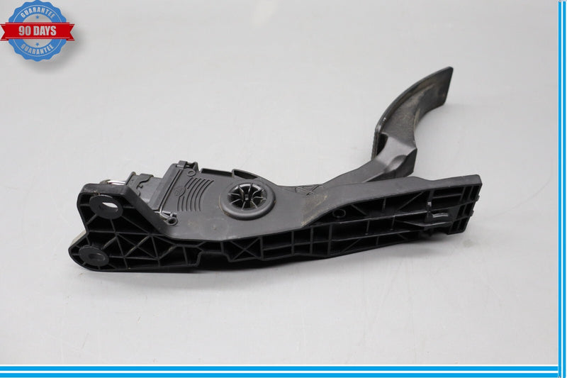 Load image into Gallery viewer, 12-19 Mercedes GL450 GL550 X166 Gas Throttle Pedal Accelerator Oem
