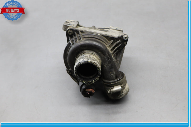 Load image into Gallery viewer, 10-13 BMW  535i GT xDrive Electric Engine Water Pump 11517588885 Oem
