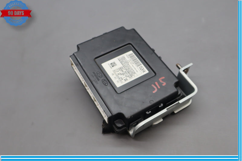 Load image into Gallery viewer, 15-16 Hyundai Genesis BCM Body Control Module Unit 95400B1322 Oem
