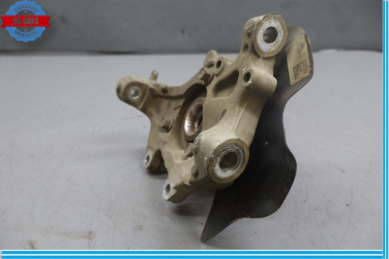 Load image into Gallery viewer, 06-09 Pontiac Solstice GXP Rear Right Side Spindle Knuckle Wheel Hub Bearing Oem
