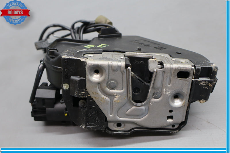 Load image into Gallery viewer, 06-11 Mercedes W219 CLS550 Rear Right Door Lock Latch Actuator Keyless Go Oem
