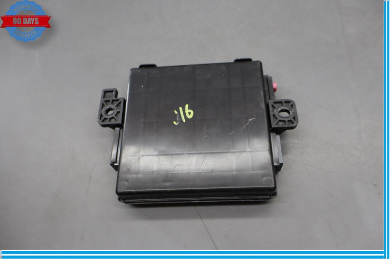 Load image into Gallery viewer, 14-22 Maserati Ghibli M157 Passive Entry RF Hub Control Module ECU Oem
