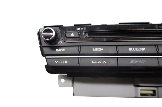 115-20 Hyundai Genesis G80 AM FM Audio Radio Receiver CD Player 96560B14274 Oem