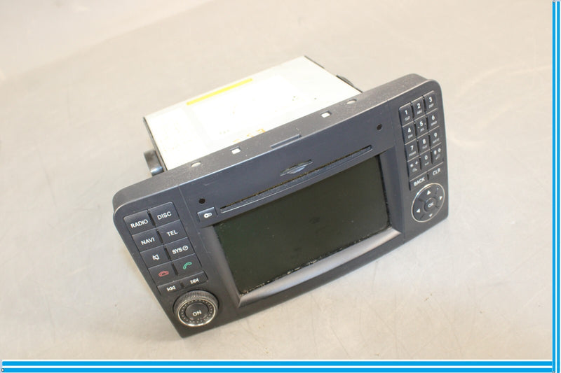 Load image into Gallery viewer, 06-12 Mercedes GL450 GL550 Command Head Unit Navigation Radio CD Player Oem

